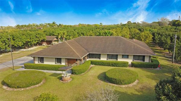 Redland No HOA, 19285 SW 272nd St, Redland, Florida 33031, image 1