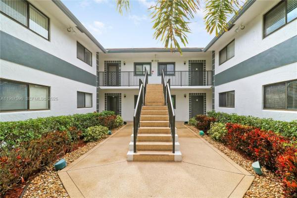 Trowbridge At Lakes Of Delray, 15364 Lakes Of Delray Blvd #61, Delray Beach, Florida 33484, image 3