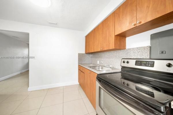 Santrys, 5545 NW 3rd Ave, Miami, Florida 33127, image 2