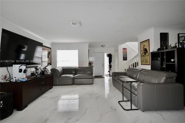 15115 SW 109th St, Unincorporated Dade County, Florida 33196, image 1