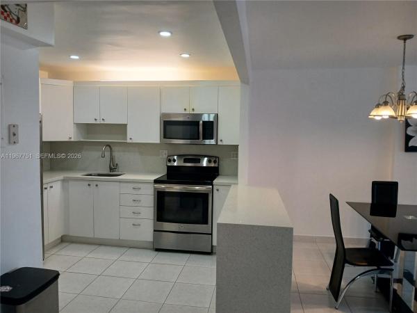 Commodore Plaza Century, 2780 NE 183rd St #1708, Aventura, Florida 33160, image 3
