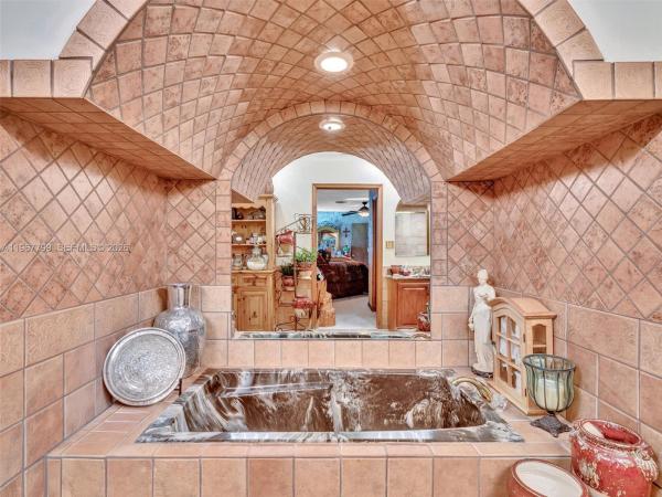 Sunshine Acres, 5310 SW 109th Ave, Davie, Florida 33328, image 1
