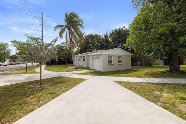 Alameda, 1400 SW 62nd Ave, West Miami, Florida 33144, image 2