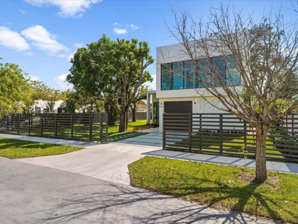 Grapeland Park, 2606 SW 19th St, Miami, Florida 33145, image 2