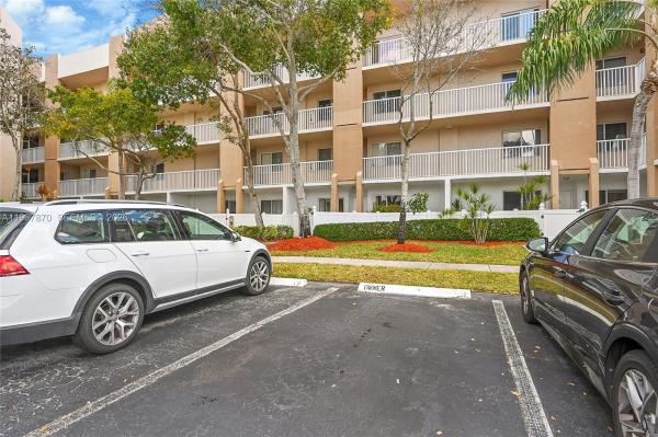Weldon, 9575 Weldon Cir #C113, Tamarac, Florida 33321, image 2