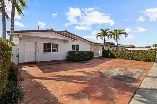 Coravo, 10360 SW 24th St, University Park, Florida 33165, image 2