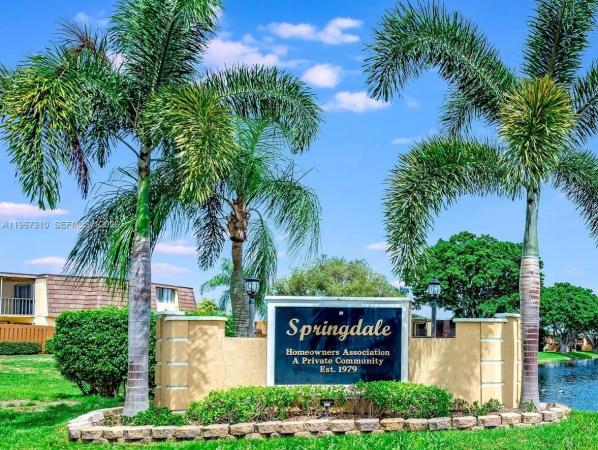 Springdale, 42 Springdale Cir, Palm Springs, Florida 33461, image 2