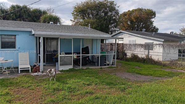 6521 SW 112th Ave, Unincorporated Dade County, Florida 33173, image 1