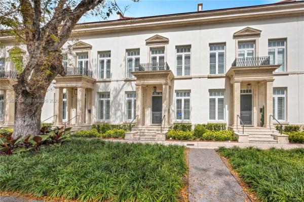 Almeria Row, 639 Almeria Ave, Coral Gables, Florida 33134, image 1