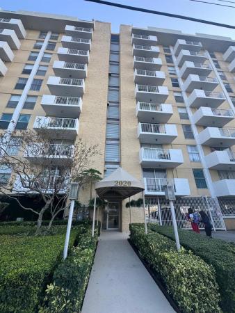 Keystone Towers, 2020 NE 135th St #811, North Miami, Florida 33181, image 2