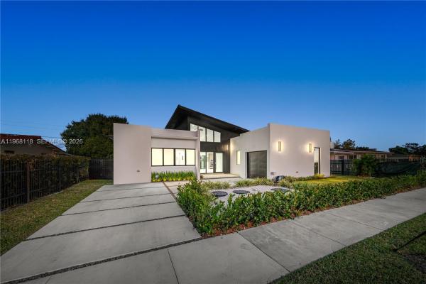 4321 SW 99th Ave, Unincorporated Dade County, Florida 33165, image 1