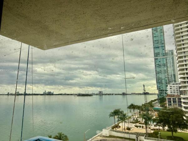 Charter Club, 600 NE 36th St #820, Miami, Florida 33137, image 1