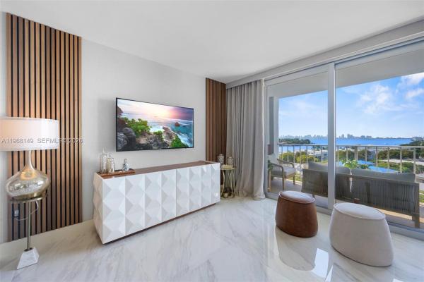 Stanton House, 6900 Bay Dr #8A, Miami Beach, Florida 33141, image 1
