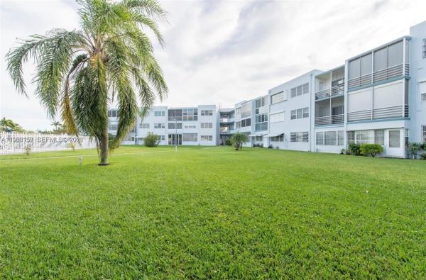 Sheridan Lakes, 2200 Park Ln #105, Hollywood, Florida 33021, image 1
