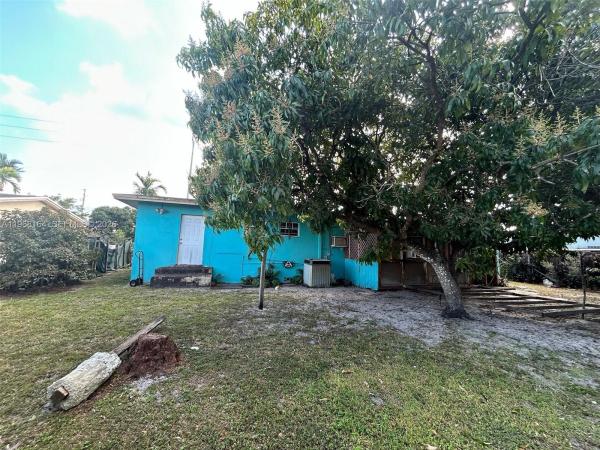 Carol City, 4011 NW 171st St, Miami Gardens, Florida 33055, image 2