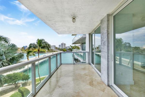The Grand Venetian, 10 Venetian Way #403, Miami Beach, Florida 33139, image 1