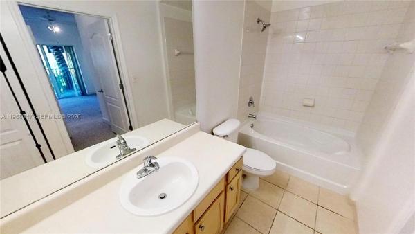 Valencia, 6001 SW 70th St #217, South Miami, Florida 33143, image 2