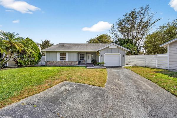 14607 SW 142nd Pl, Unincorporated Dade County, Florida 33186, image 1