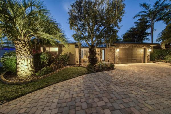 Garden Isles, 291 SE 5th Ter, Pompano Beach, Florida 33060, image 2