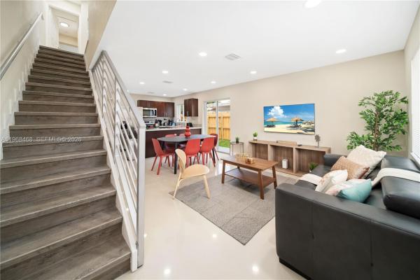 1183 NE 111th St, Unincorporated Dade County, Florida 33161, image 3