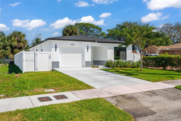 Franklin Park, 2430 NW 22nd Rd, Fort Lauderdale, Florida 33311, image 2