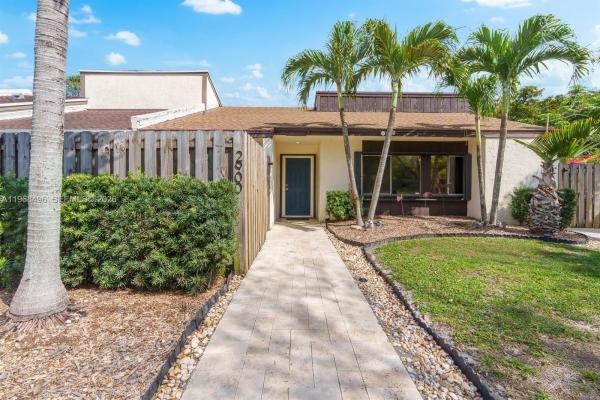 Palm-Aire Village, 2900 NW 69th Ct, Fort Lauderdale, Florida 33309, image 2