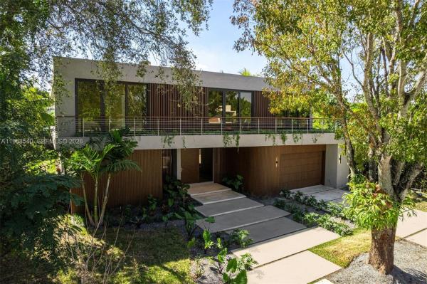 6450 SW 82nd St, Unincorporated Dade County, Florida 33143, image 1