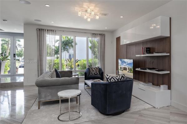 Landmark At Doral, Doral, Florida 33178, image 1