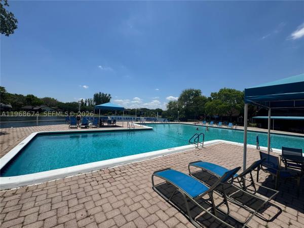 International Village At Inverrary, 3720 Inverrary Dr #1N, Lauderhill, Florida 33319, image 2