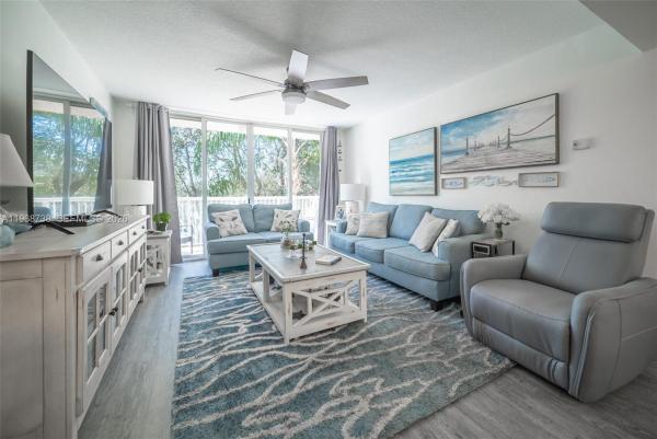 Sheridan Beach Club, 609 E Sheridan St #308, Dania Beach, Florida 33004, image 2