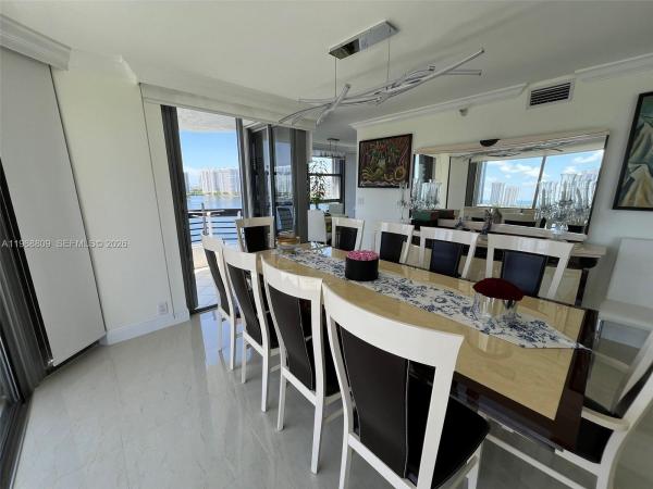 Mystic Pointe Tower 500, 3530 Mystic Pointe Dr #1215, Aventura, Florida 33180, image 2