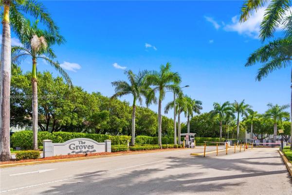 1621 SE 30th St, Homestead, Florida 33035, image 2