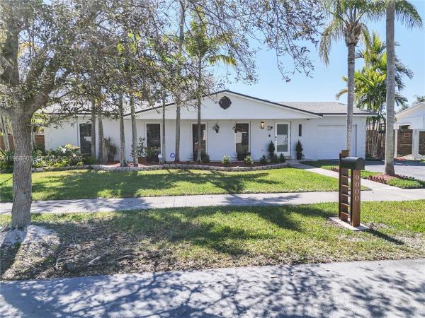Bel Aire, 9000 SW 184th Ter, Cutler Bay, Florida 33157, image 2