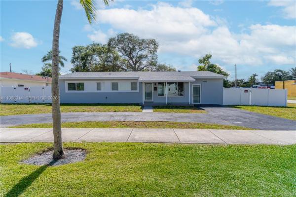 South Hollywood, 2856 N Funston St, Hollywood, Florida 33020, image 2