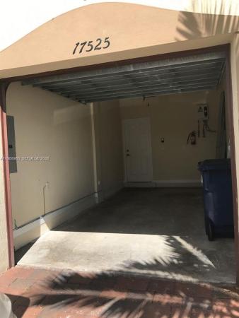 Venetian Parc, 17525 SW 153rd Path, Richmond West, Florida 33187, image 2