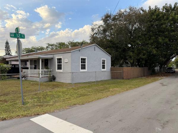 North Miami Estates, 1249 NW 42nd St, Miami, Florida 33142, image 3
