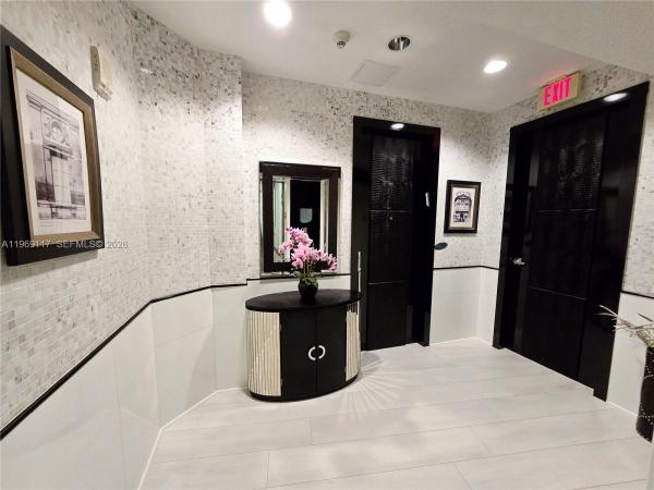 Trump Royale, 18201 Collins Ave #4602, Sunny Isles Beach, Florida 33160, image 1