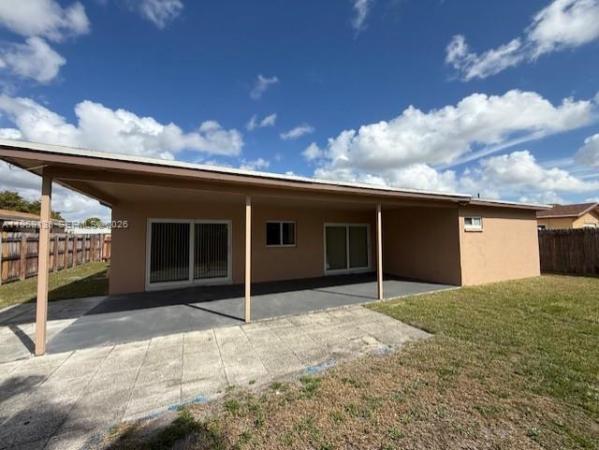 Oakland Estates, 4460 NW 43rd St, Lauderdale Lakes, Florida 33319, image 2