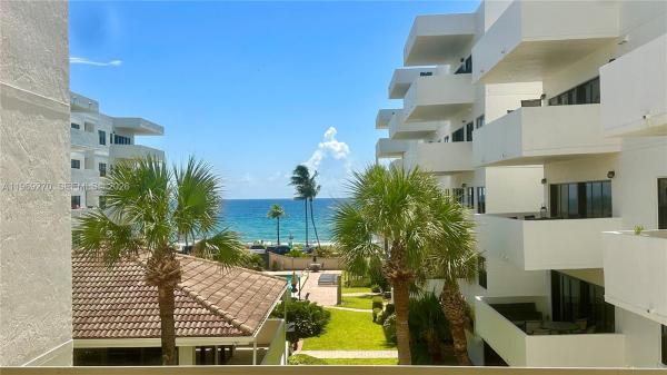 The Beach House, 330 SE 20th Ave #303, Deerfield Beach, Florida 33441, image 1