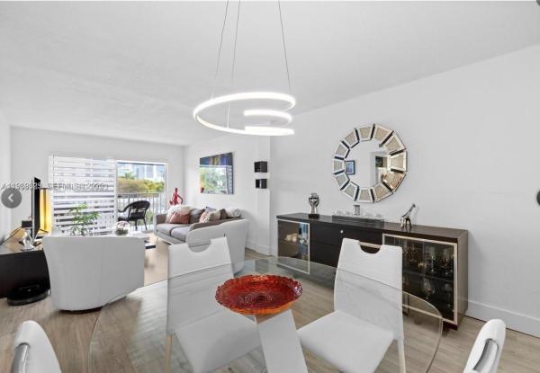 Coral Way Manor, 2530 SW 3rd Ave #305, Miami, Florida 33129, image 3