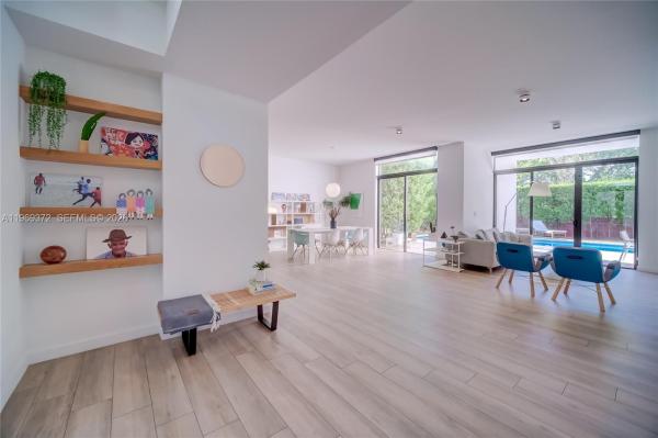 Casa Bianca, 8660 Arboretum Ln, Miami, Florida 33138, image 1