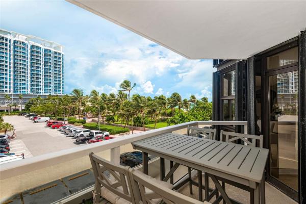 Mar Del Plata, 6423 Collins Ave #309, Miami Beach, Florida 33141, image 2