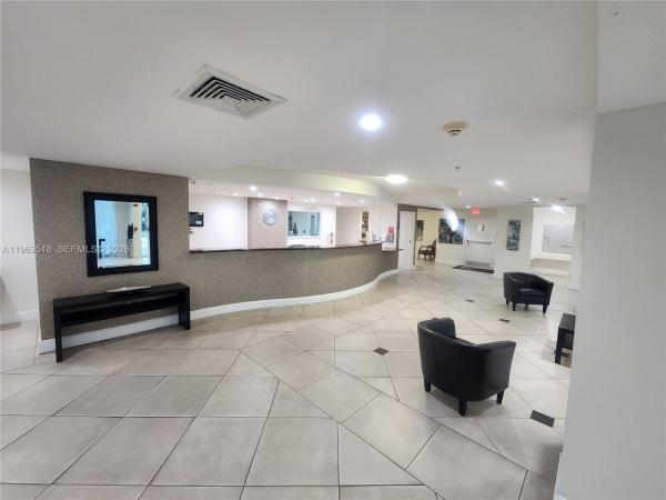 Marina Bay Club, 18100 N Bay Rd #PH-7, Sunny Isles Beach, Florida 33160, image 2