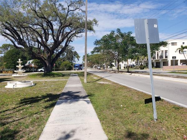 Edgewater Park, 524 S Royal Poinciana Blvd, Miami Springs, Florida 33166, image 2