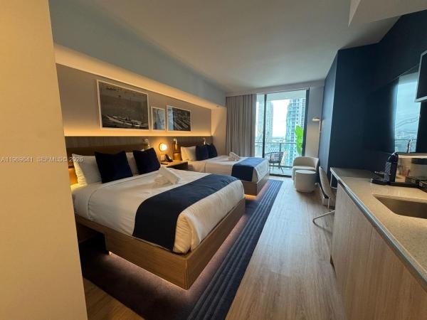 159 NE 6th St #1806, Miami, Florida 33132, image 1