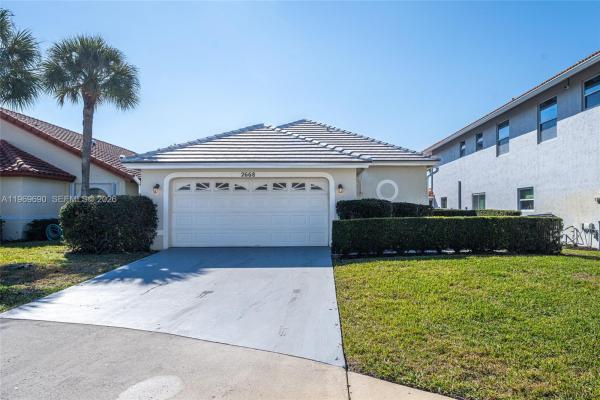 Lakefield South, 2668 Country Golf Dr, Wellington, Florida 33414, image 1