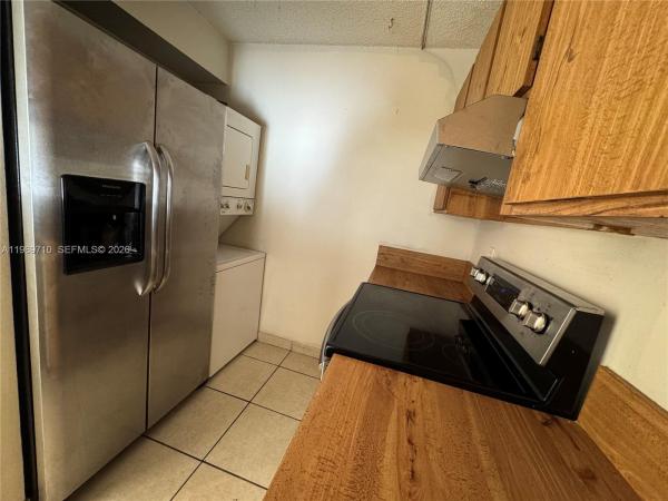 1024 Twin Lakes Dr #21-F, Coral Springs, Florida 33071, image 2