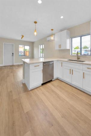 Lake Ridge, 1116 NE 15th Ave #1-2, Fort Lauderdale, Florida 33304, image 1