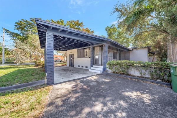 Irons Manor High Pine, 890 NE 138th St, North Miami, Florida 33161, image 1