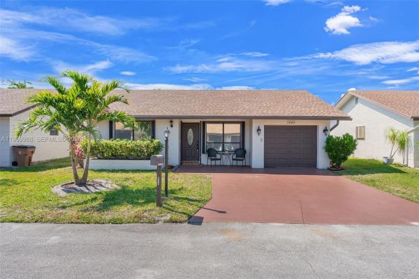 The Meadows Of Crystal Lake, 1545 SW 23rd Ter, Deerfield Beach, Florida 33442, image 2